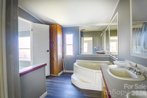 4610 Deal Road Claremont NC 28610