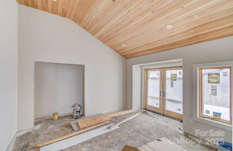 475 Dancing Bear Drive Hendersonville NC 28792