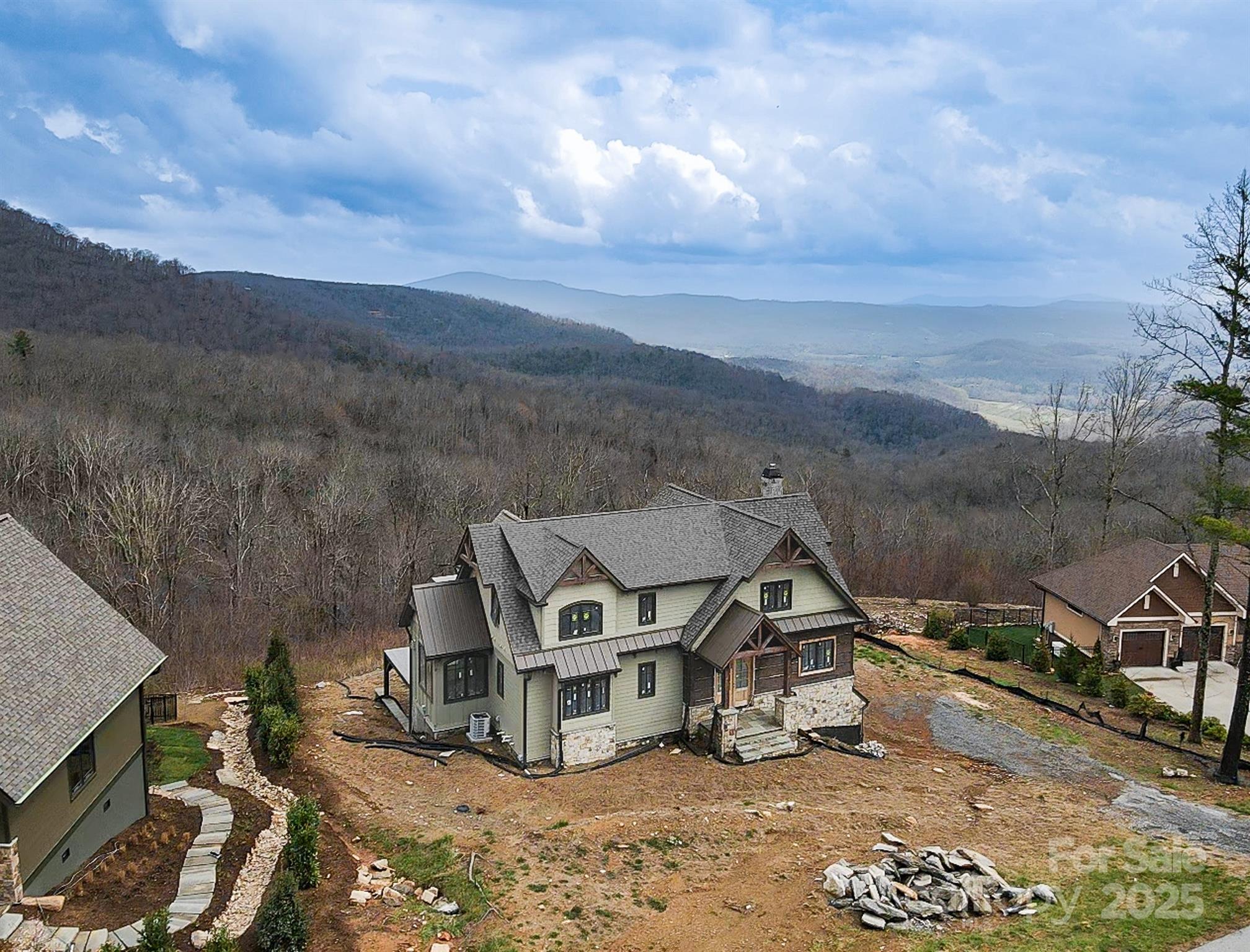 475 Dancing Bear Drive Hendersonville NC 28792