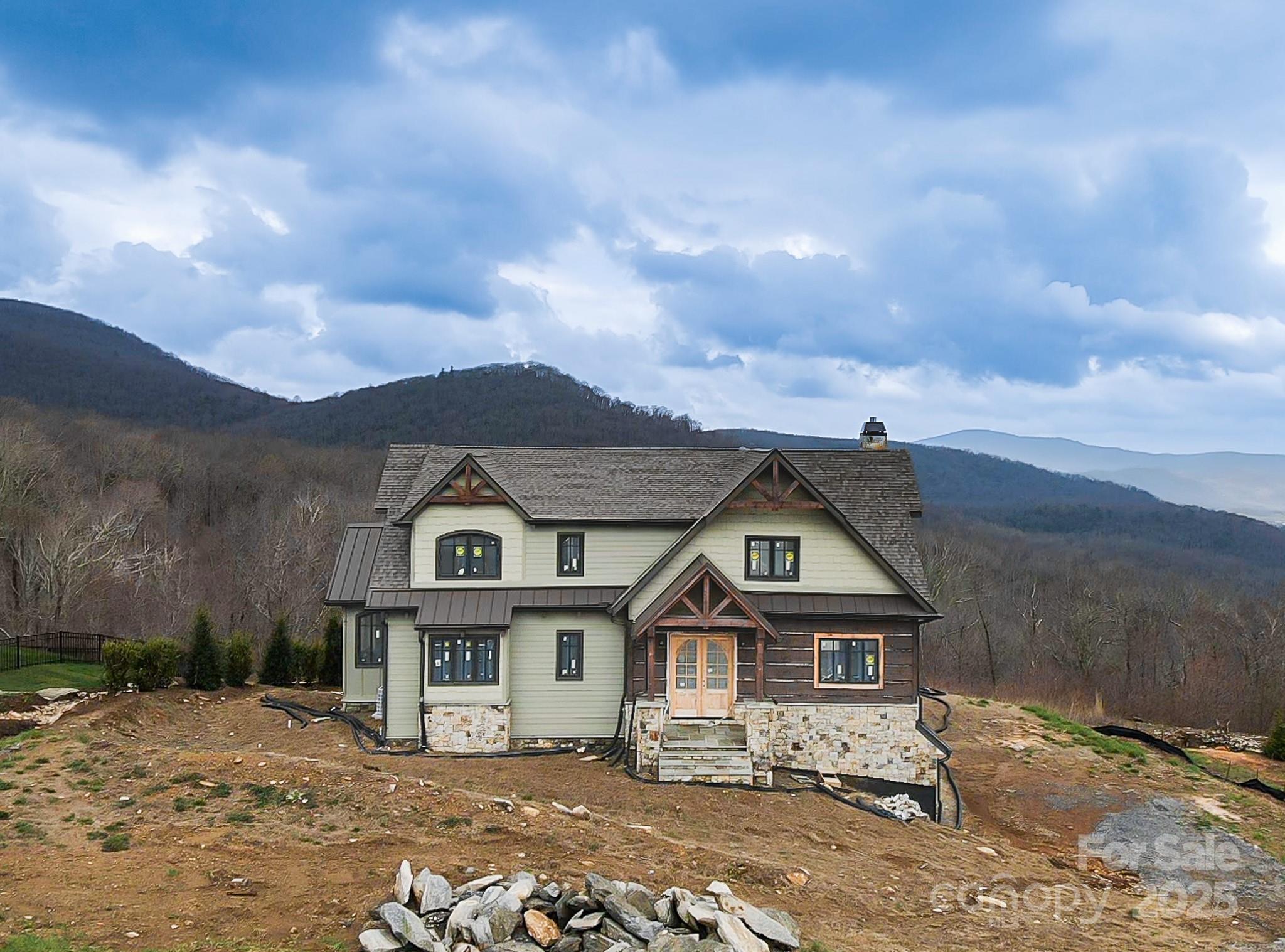 475 Dancing Bear Drive Hendersonville NC 28792