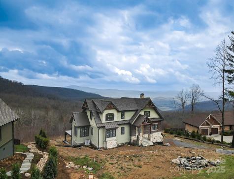 475 Dancing Bear Drive Hendersonville NC 28792