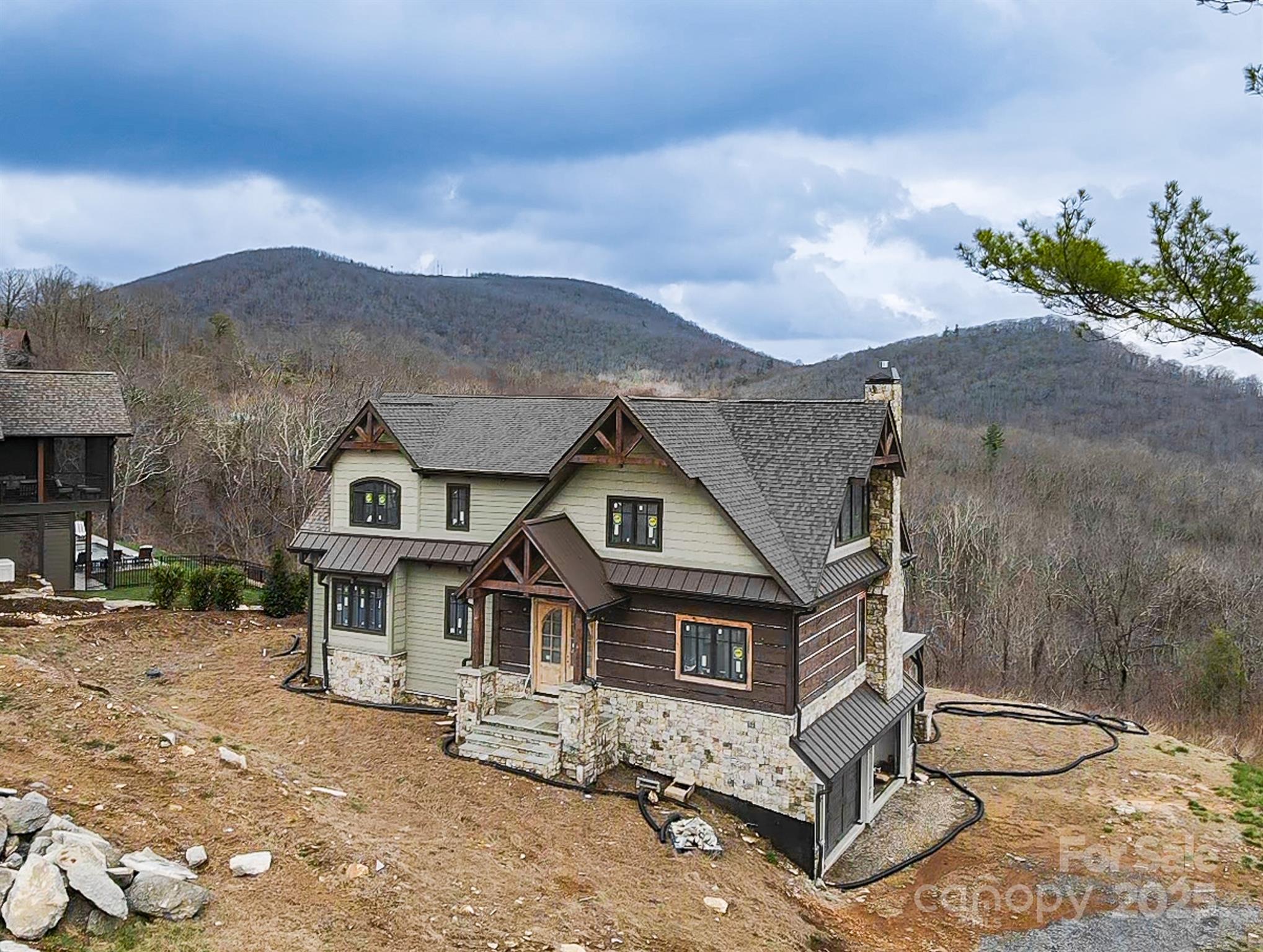 475 Dancing Bear Drive Hendersonville NC 28792