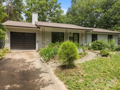 20 Summit Drive Arden NC 28704