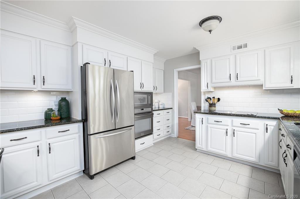 10321 Whitethorn Drive Charlotte NC 28277