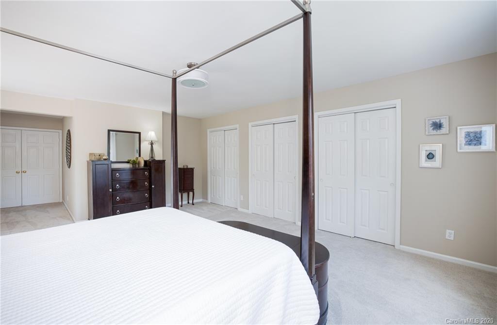 10321 Whitethorn Drive Charlotte NC 28277
