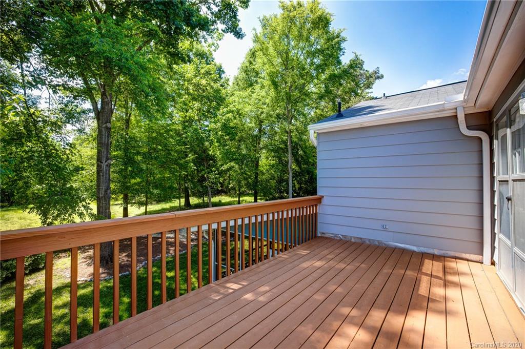 10321 Whitethorn Drive Charlotte NC 28277