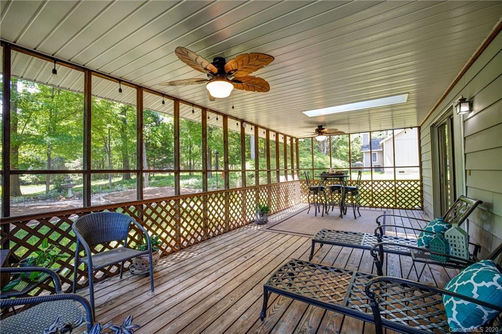 10321 Whitethorn Drive Charlotte NC 28277