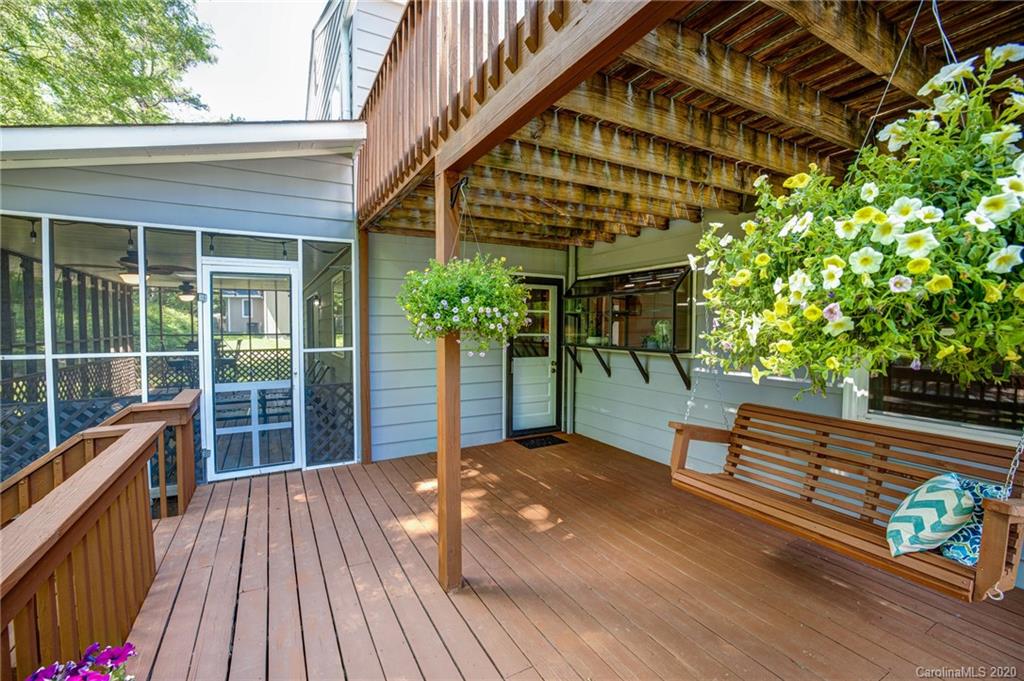 10321 Whitethorn Drive Charlotte NC 28277