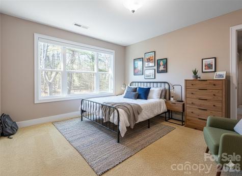 34 Driftstone Circle Arden NC 28704