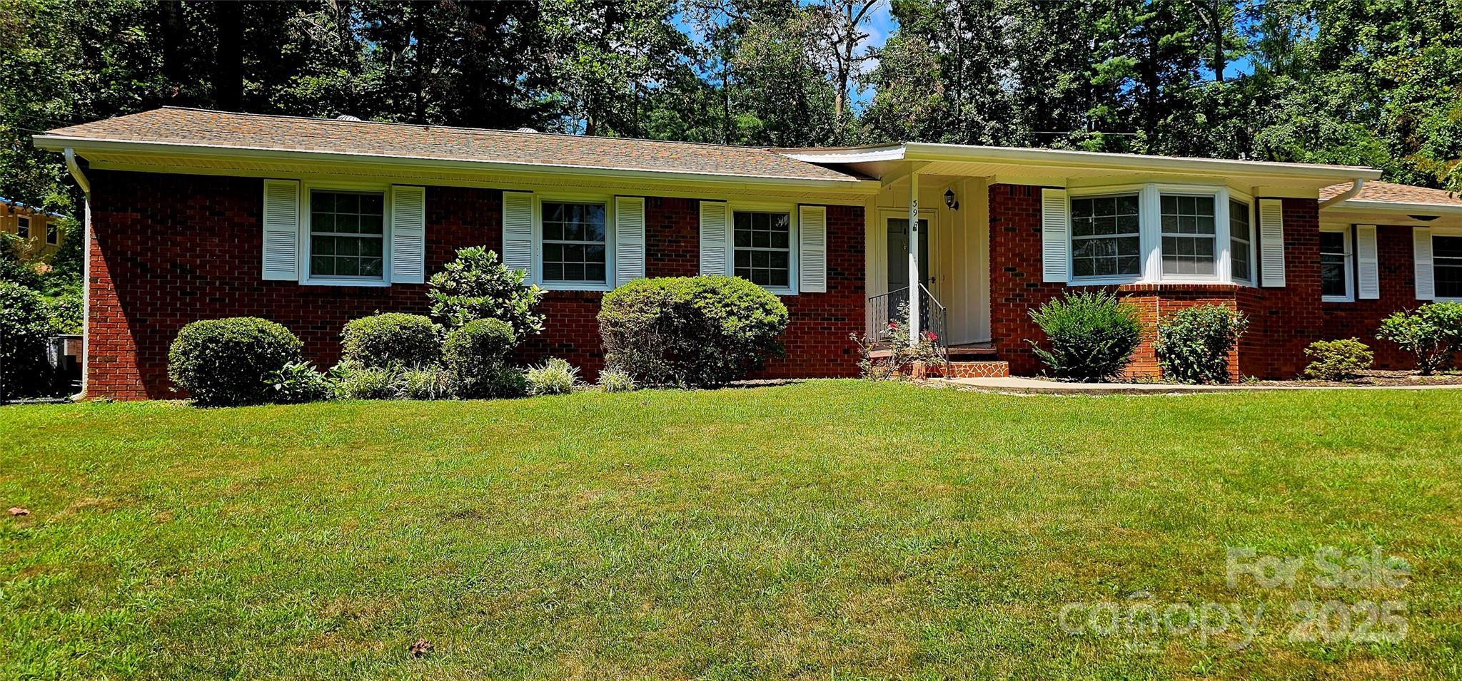 39 Ferncliff Drive Asheville NC 28805