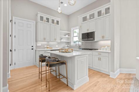 4015 Randolph Road Charlotte NC 28211