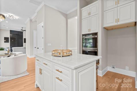 4015 Randolph Road Charlotte NC 28211