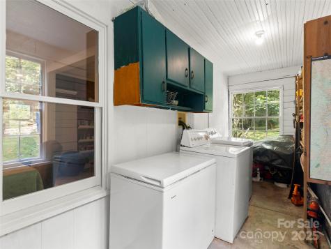 27 Barkn Cove Canton NC 28716