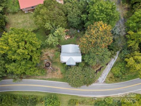 27 Barkn Cove Canton NC 28716