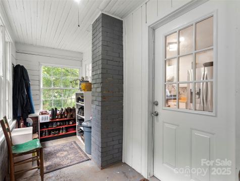 27 Barkn Cove Canton NC 28716