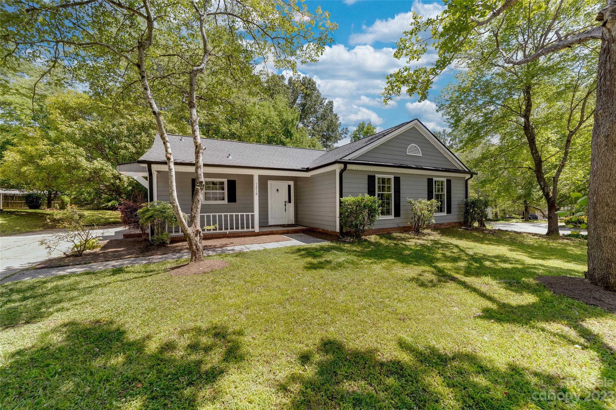 7218 Walnut Wood Drive Charlotte NC 28227