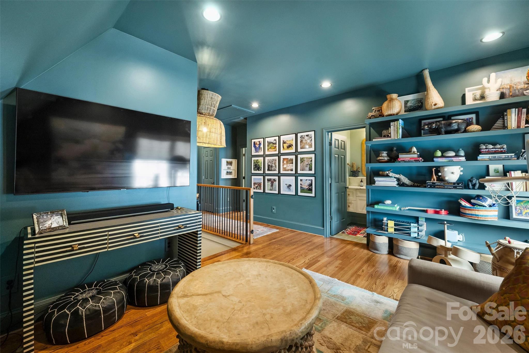 2421 Hassell Place Charlotte NC 28209