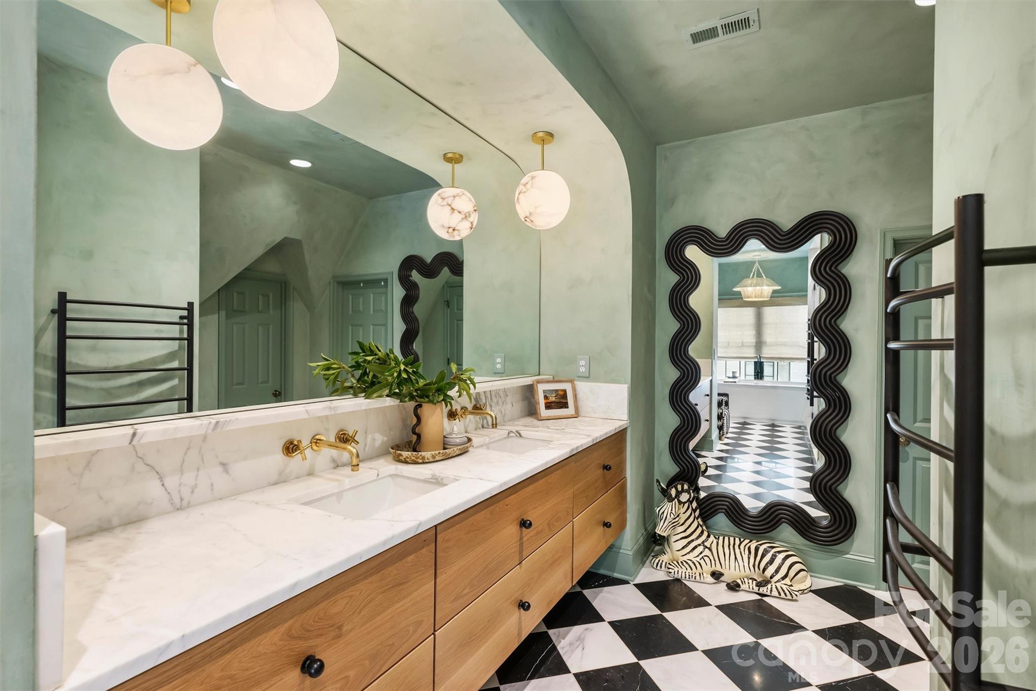 2421 Hassell Place Charlotte NC 28209