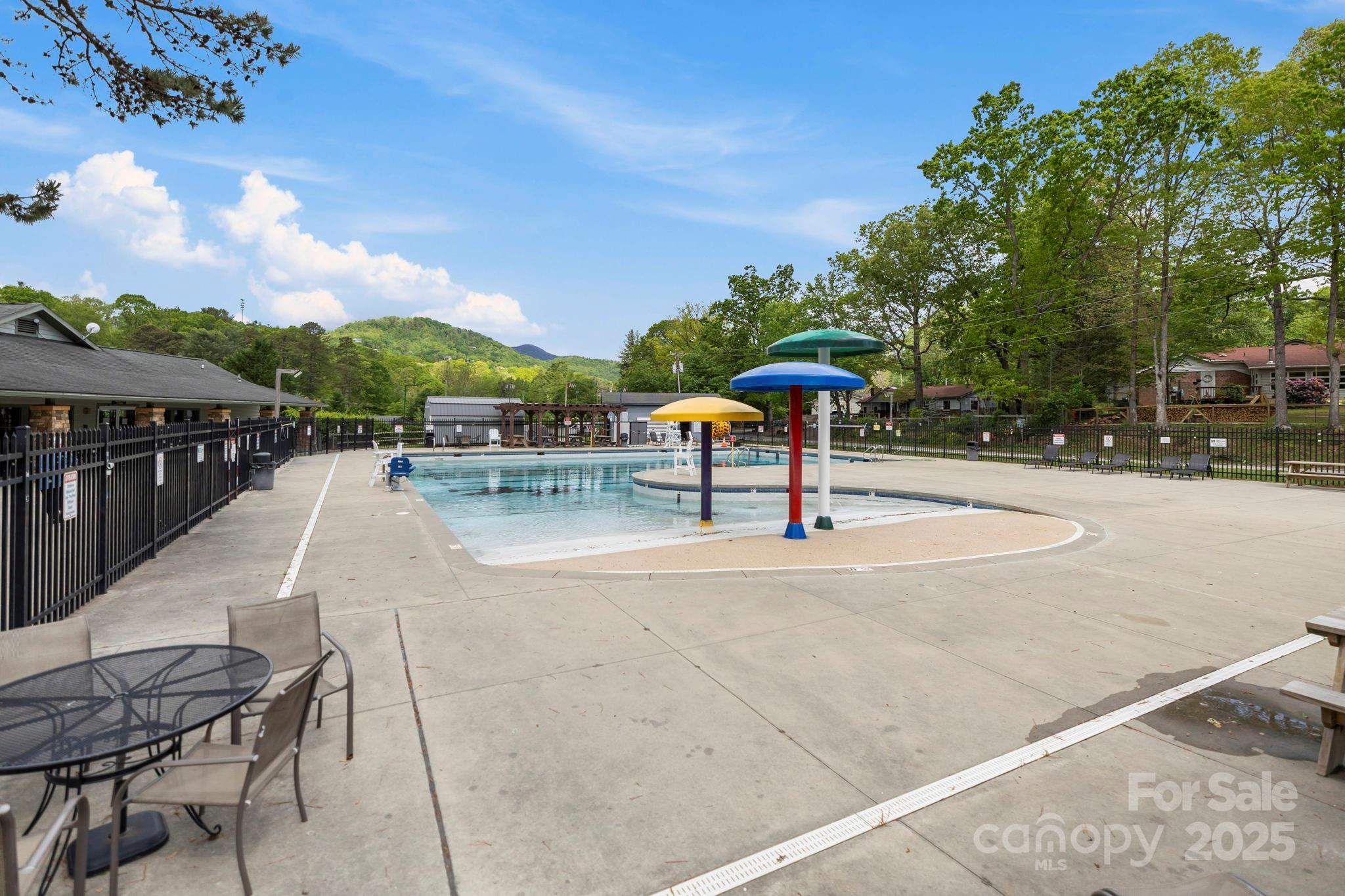 124 Hilltop Road Black Mountain NC 28711