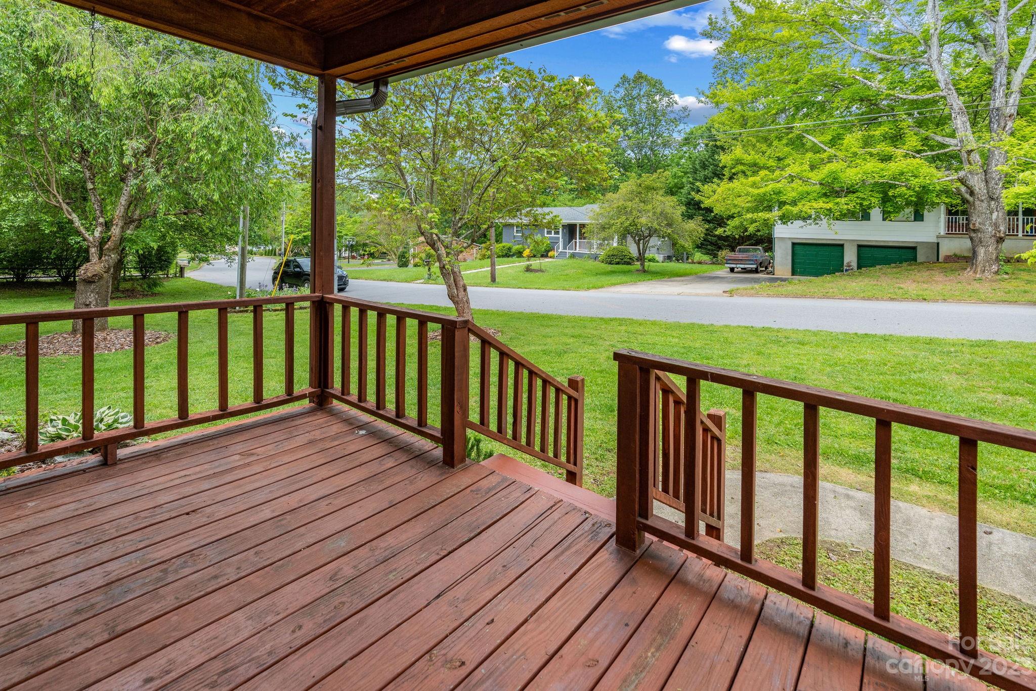 22 Sunset Drive Swannanoa NC 28778