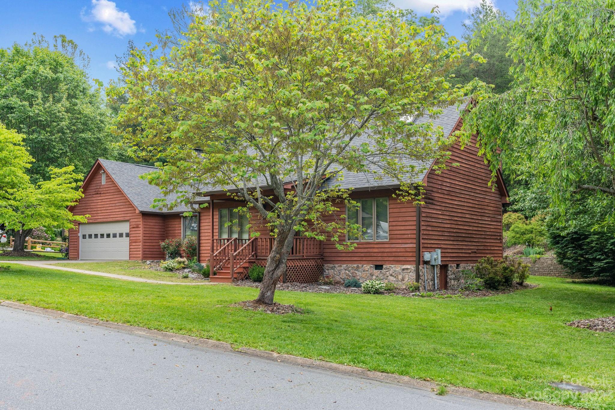 22 Sunset Drive Swannanoa NC 28778