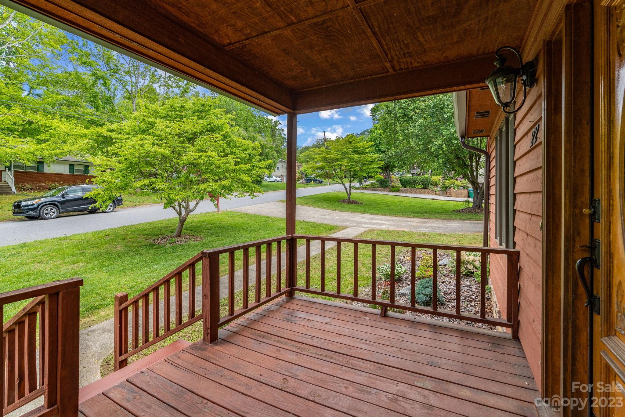22 Sunset Drive Swannanoa NC 28778