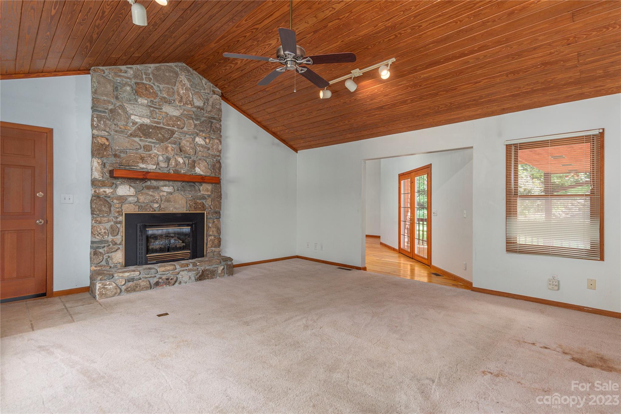 22 Sunset Drive Swannanoa NC 28778