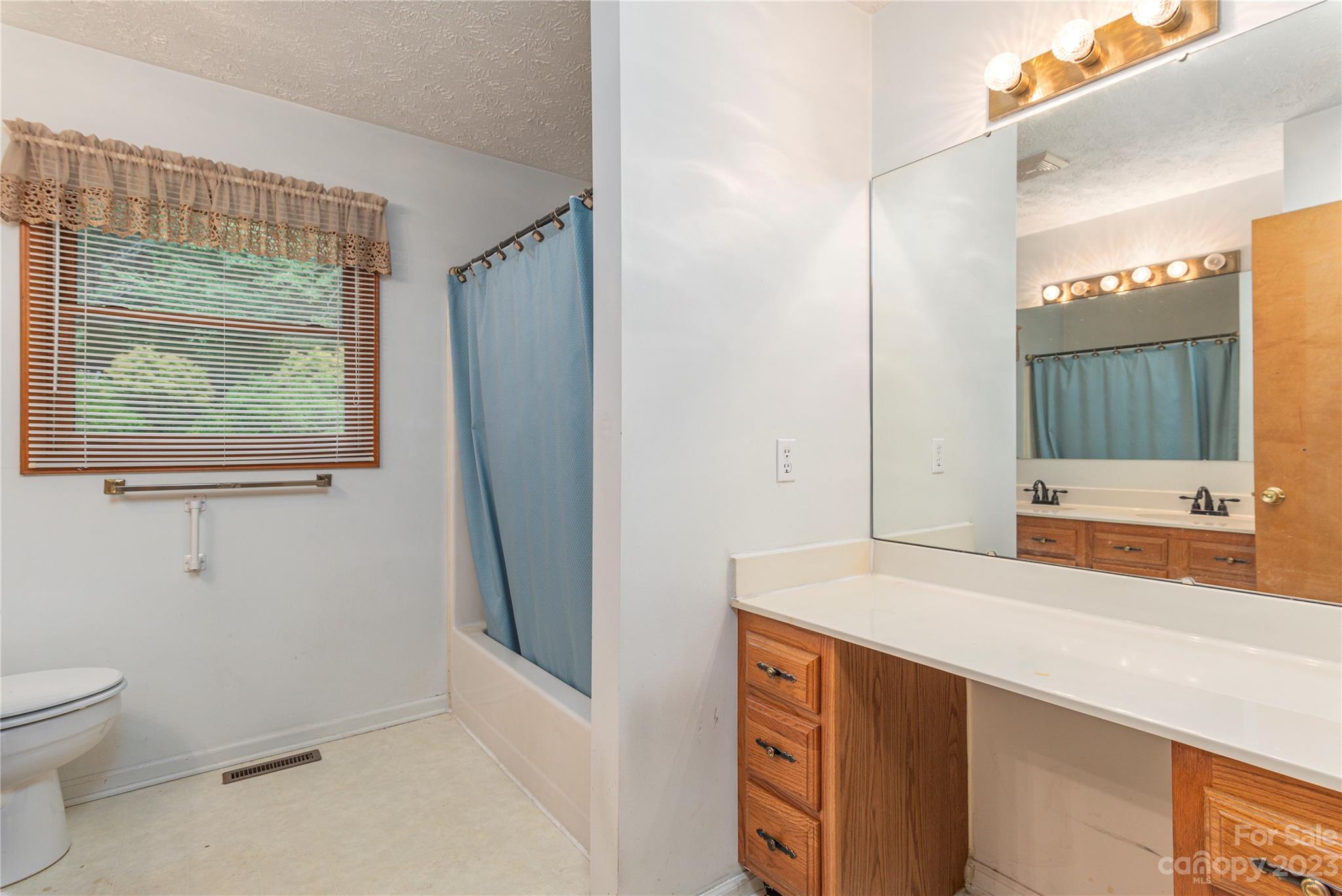 22 Sunset Drive Swannanoa NC 28778