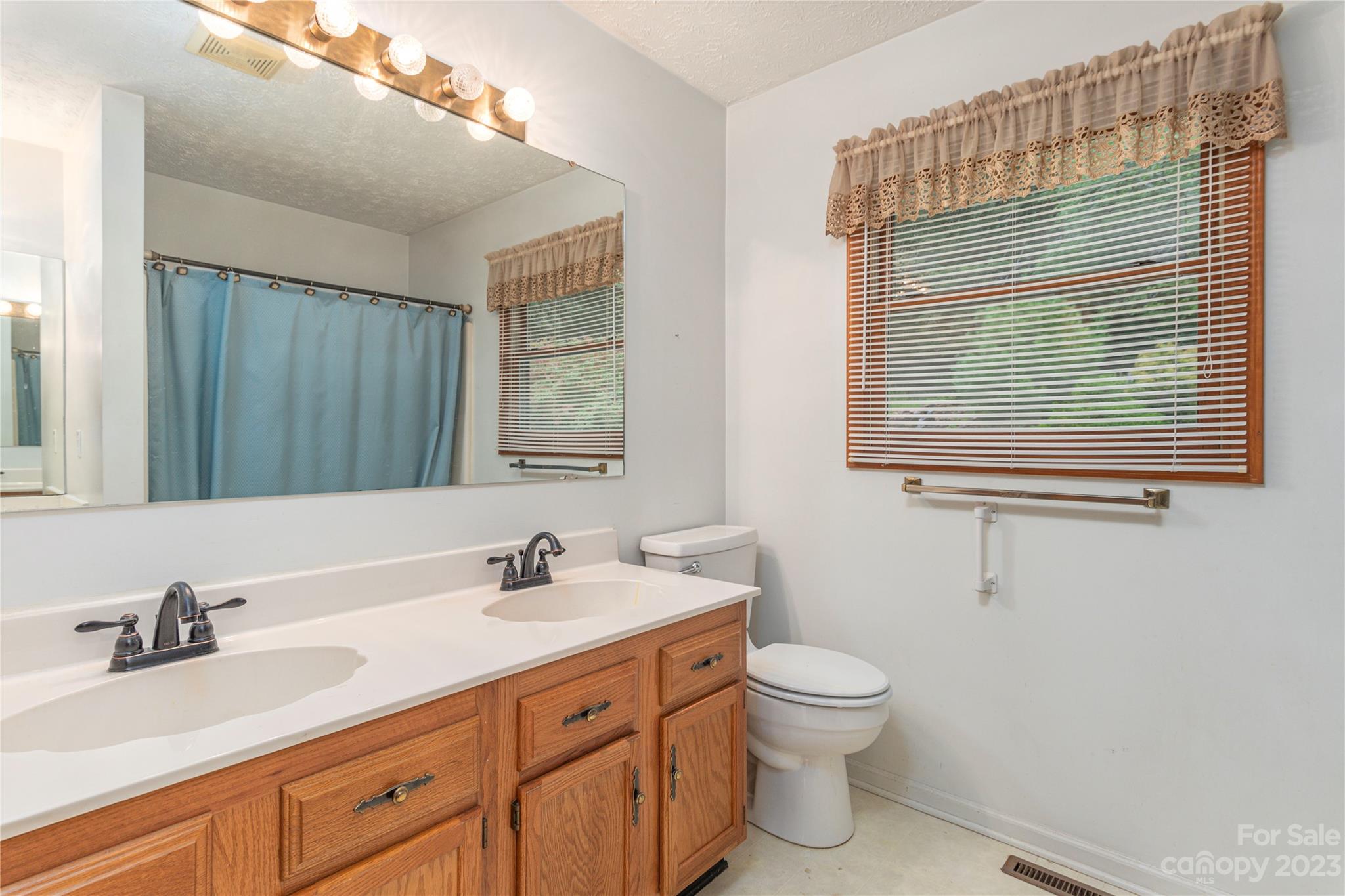 22 Sunset Drive Swannanoa NC 28778
