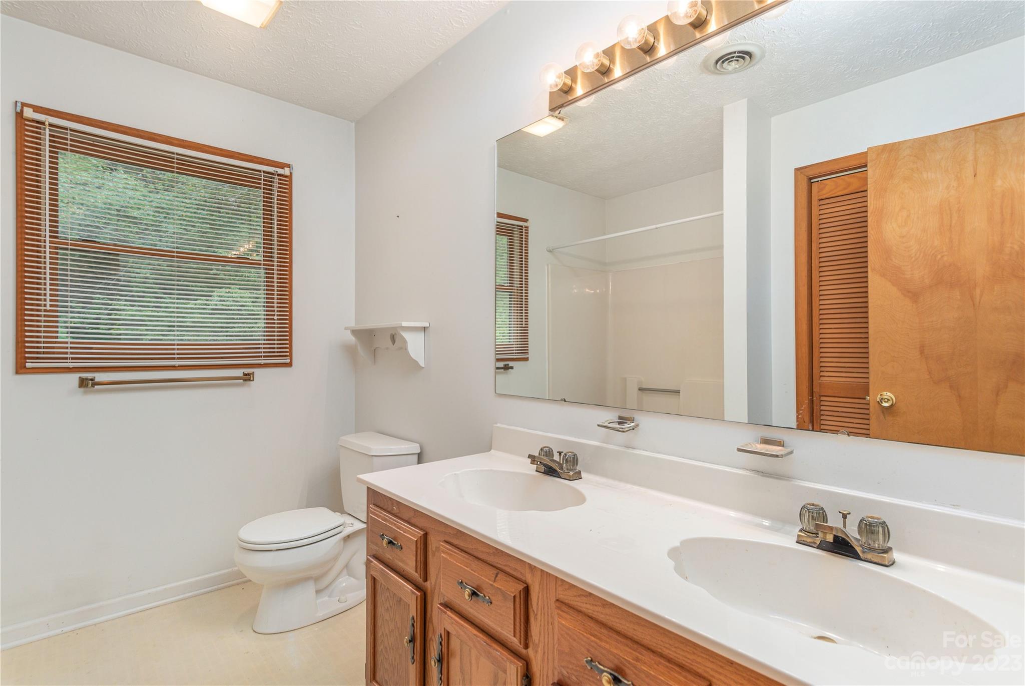 22 Sunset Drive Swannanoa NC 28778
