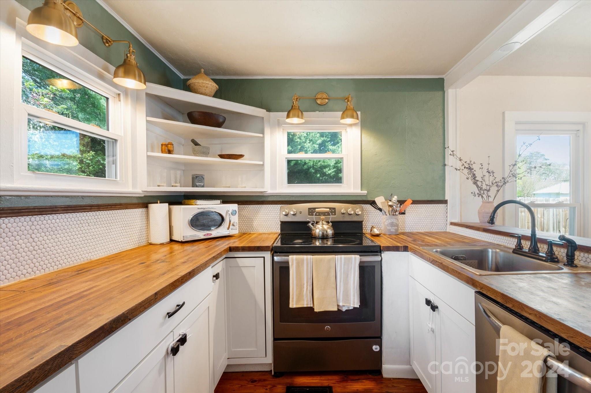 222 Governors View Road Asheville NC 28805