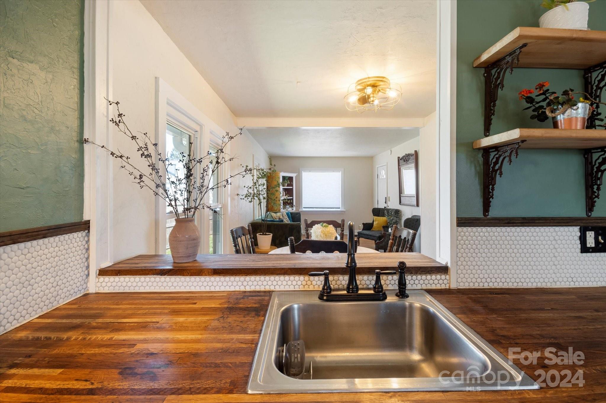 222 Governors View Road Asheville NC 28805
