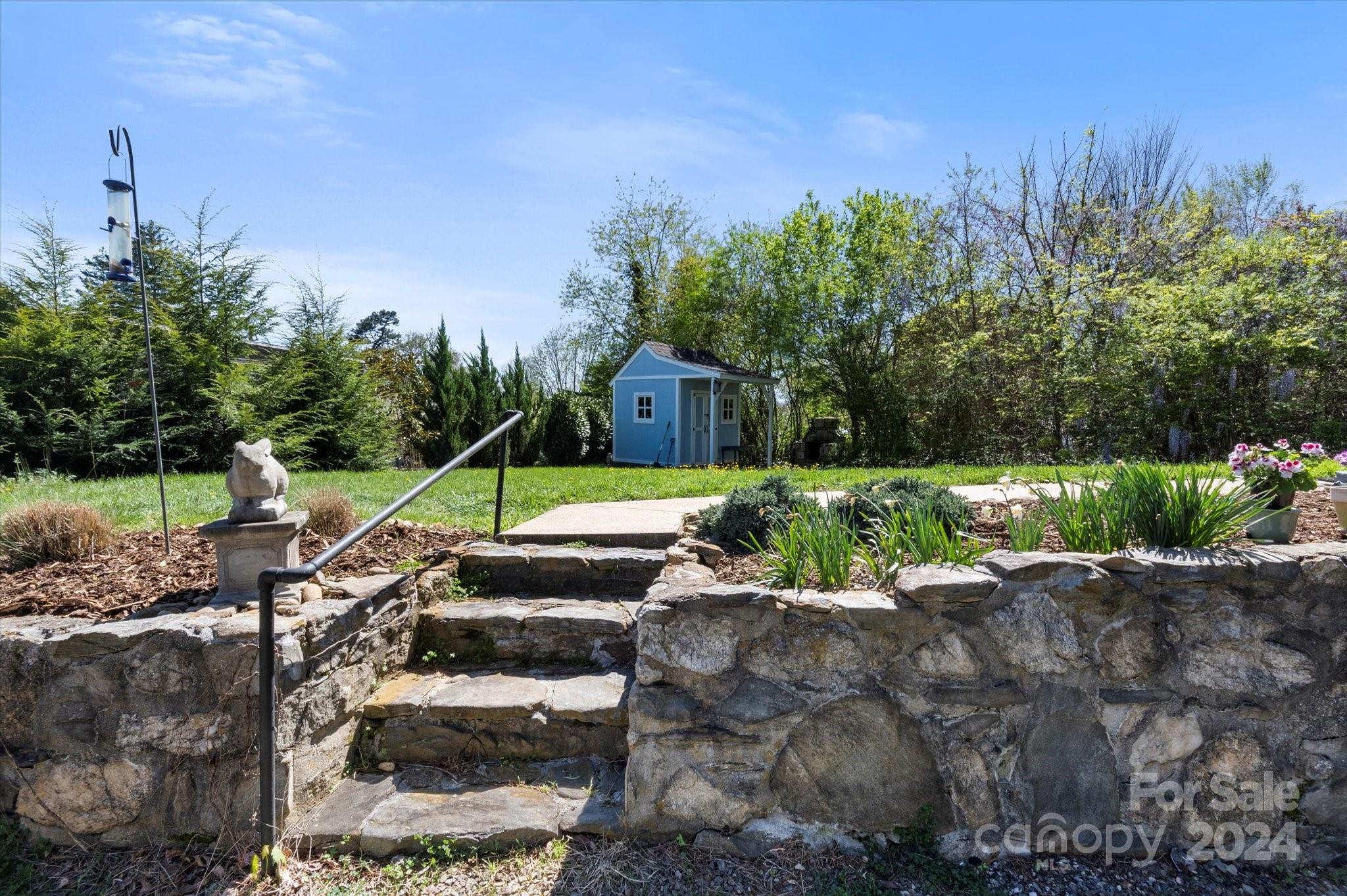 222 Governors View Road Asheville NC 28805