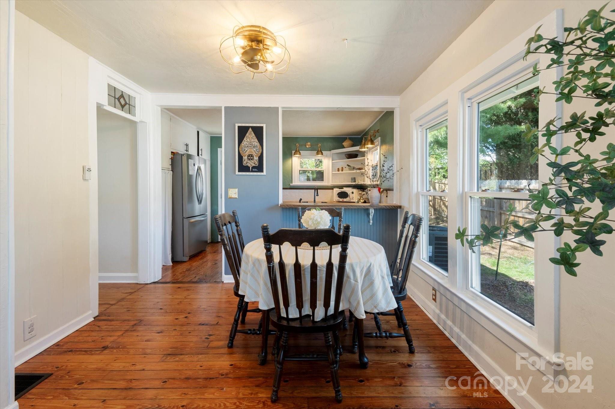 222 Governors View Road Asheville NC 28805