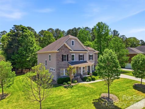 2020 Madeira Circle Waxhaw NC 28173