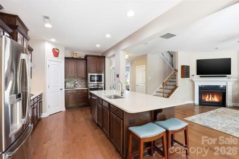 2020 Madeira Circle Waxhaw NC 28173
