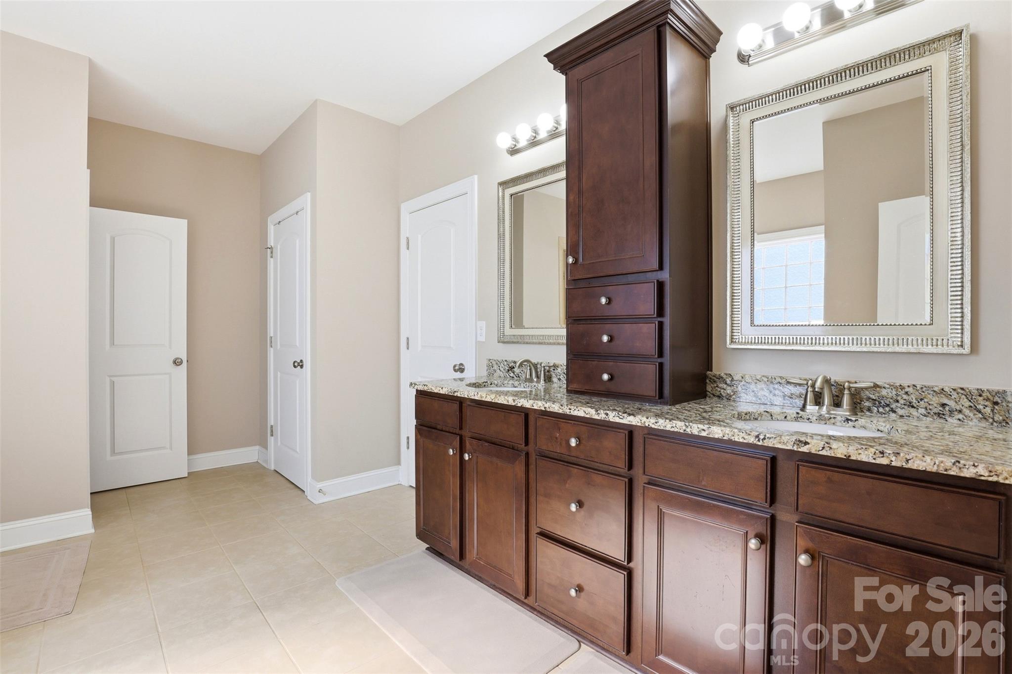 2020 Madeira Circle Waxhaw NC 28173