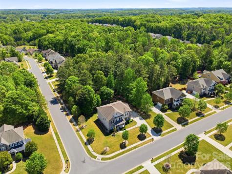 2020 Madeira Circle Waxhaw NC 28173