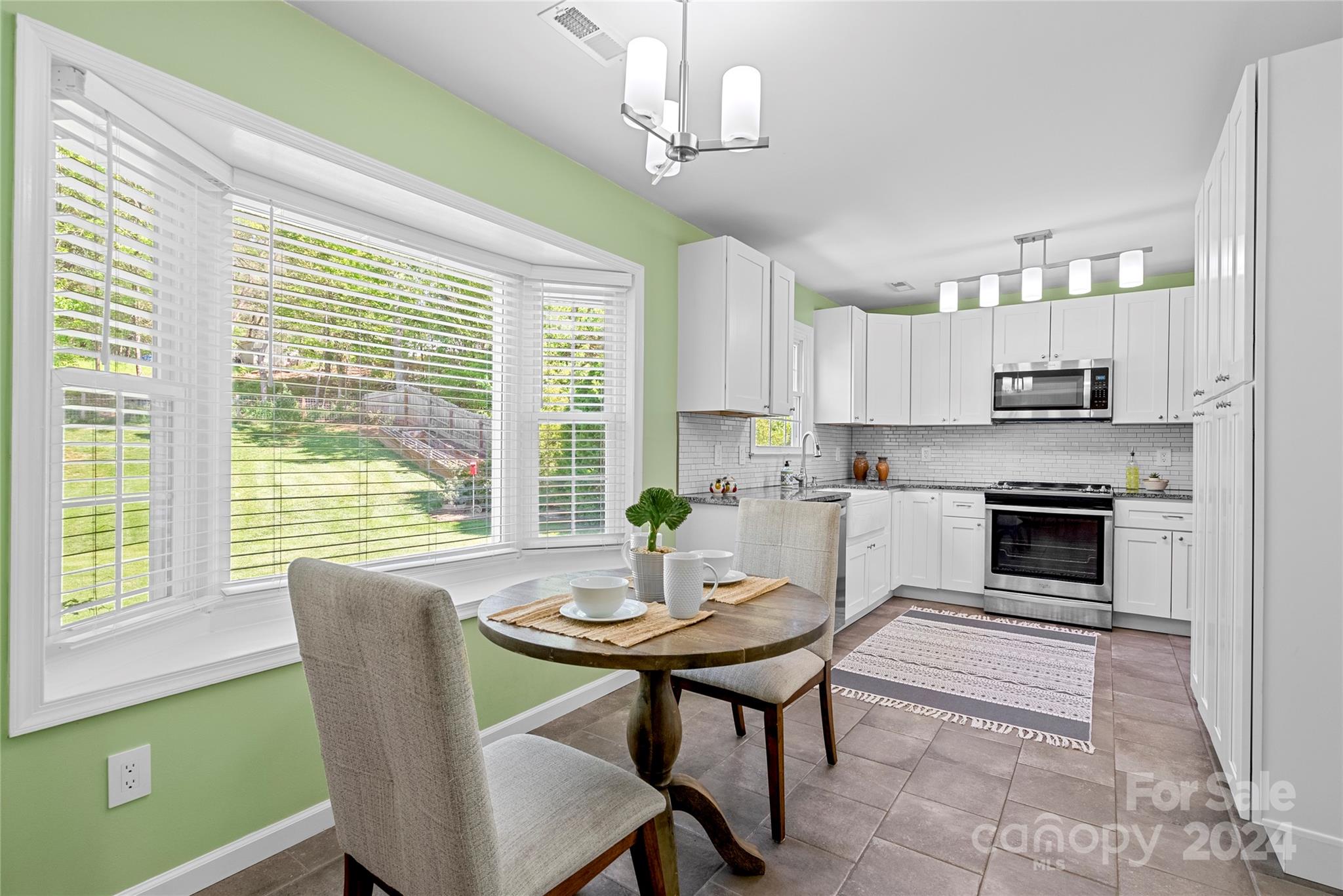 23 Marlwood Court Asheville NC 28804
