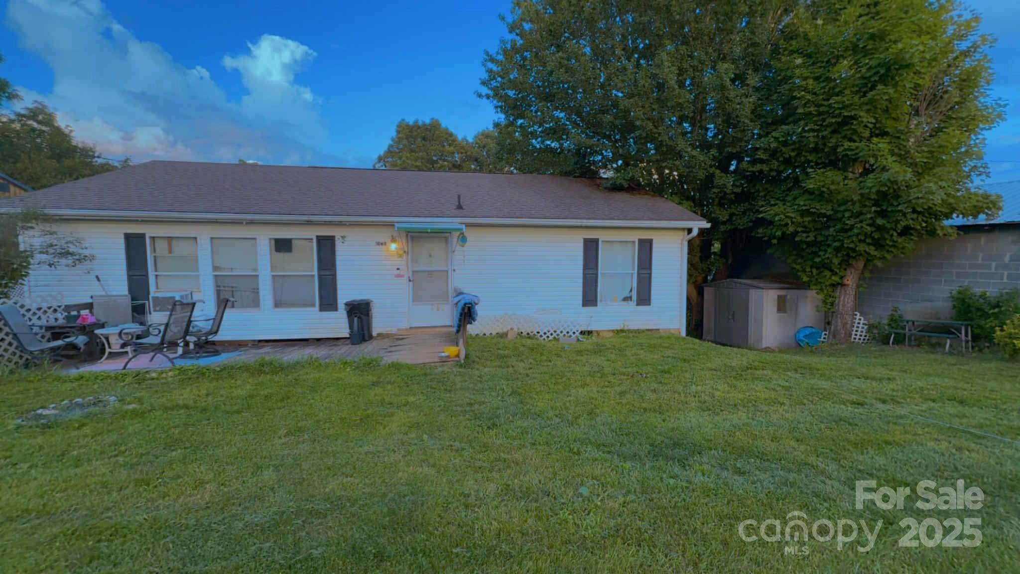 1060 N Canton Road Canton NC 28716