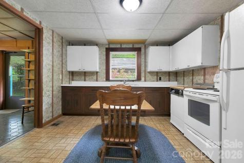 520 Blythe Road Pisgah Forest NC 28768