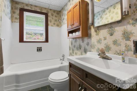 520 Blythe Road Pisgah Forest NC 28768