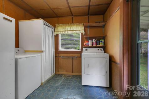520 Blythe Road Pisgah Forest NC 28768