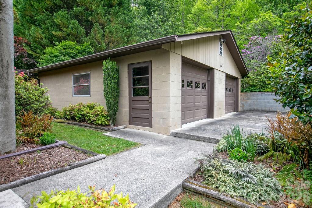 520 Blythe Road Pisgah Forest NC 28768