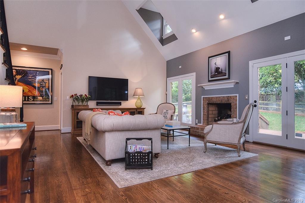 2028 Valencia Terrace Charlotte NC 28226