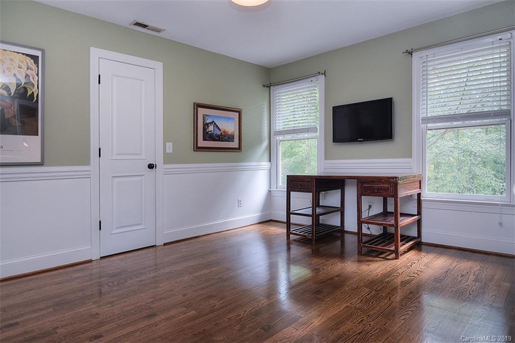 2028 Valencia Terrace Charlotte NC 28226