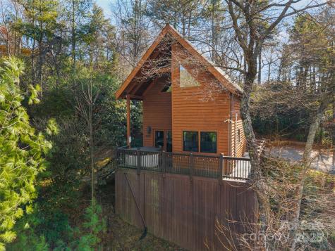 100 Bear Den Mountain View Drive Spruce Pine NC 28777