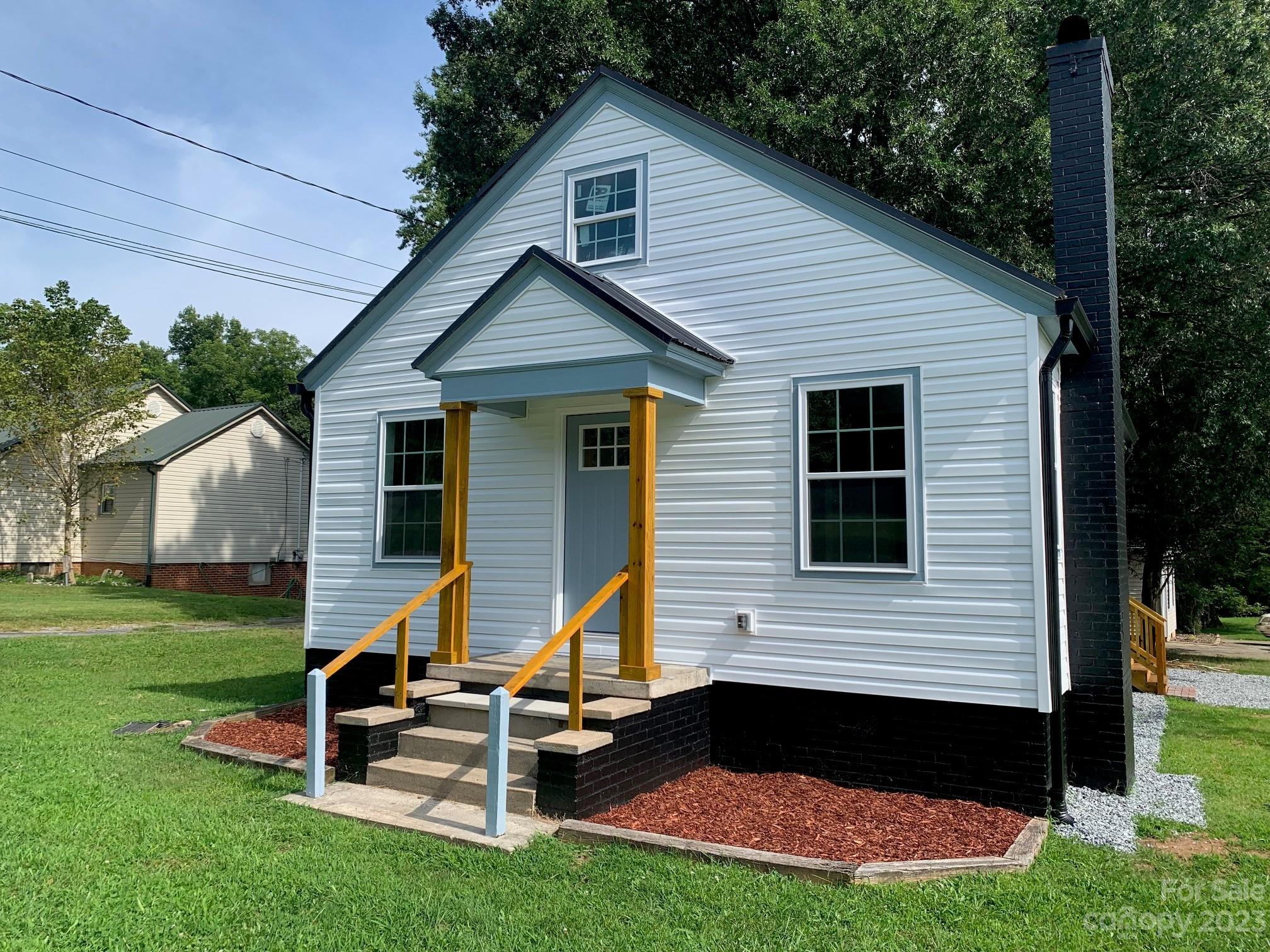 1702 Wilkesboro Boulevard Lenoir NC 28645