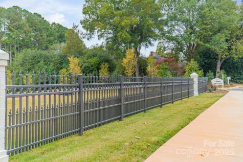 525 Winding Way Belmont NC 28012