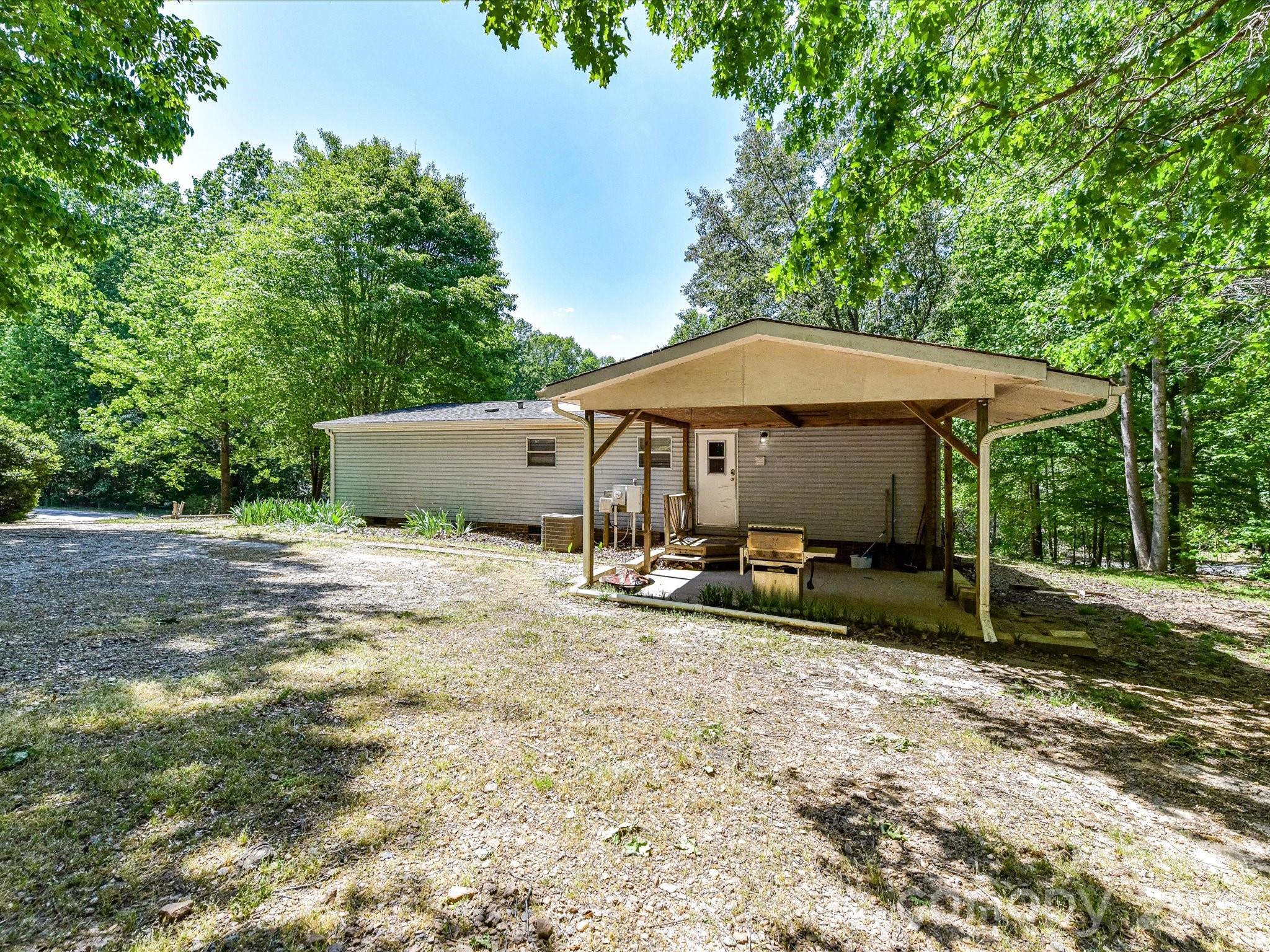 3690 Vickery Drive Maiden NC 28650